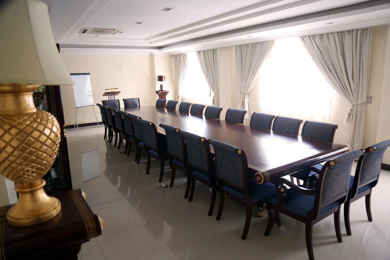Hotel Amaritsah Brazzaville Dış mekan fotoğraf