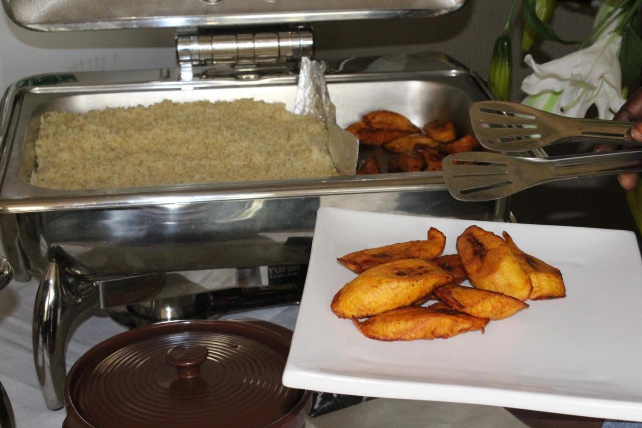 Hotel Amaritsah Brazzaville Dış mekan fotoğraf