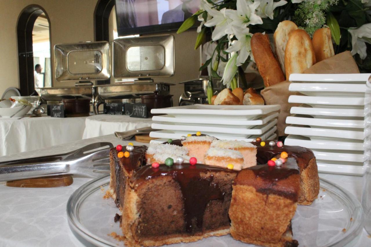 Hotel Amaritsah Brazzaville Dış mekan fotoğraf