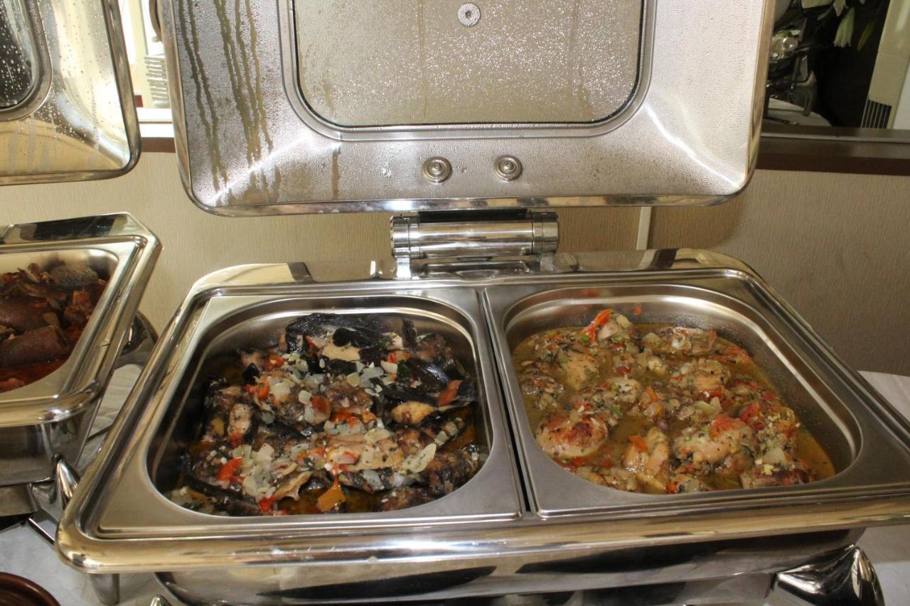 Hotel Amaritsah Brazzaville Dış mekan fotoğraf