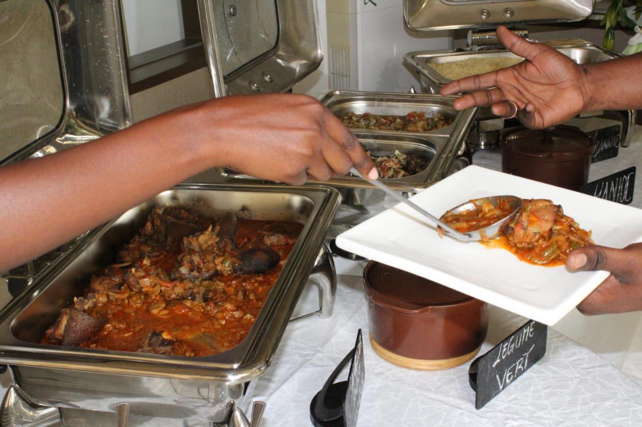 Hotel Amaritsah Brazzaville Dış mekan fotoğraf
