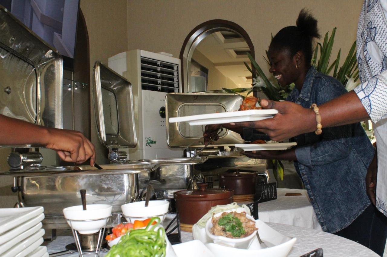 Hotel Amaritsah Brazzaville Dış mekan fotoğraf